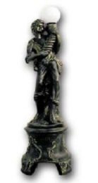 Statue Junge mit Horn K169B
