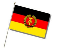 Fahne an Holzstab DDR